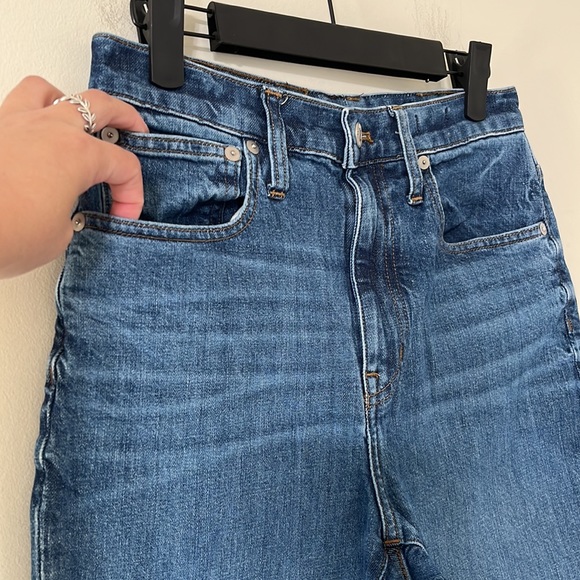 Madewell The High-Rise Slim Boyjean Medium Wash Distressed Hem Size 27 - Picture 5 of 12